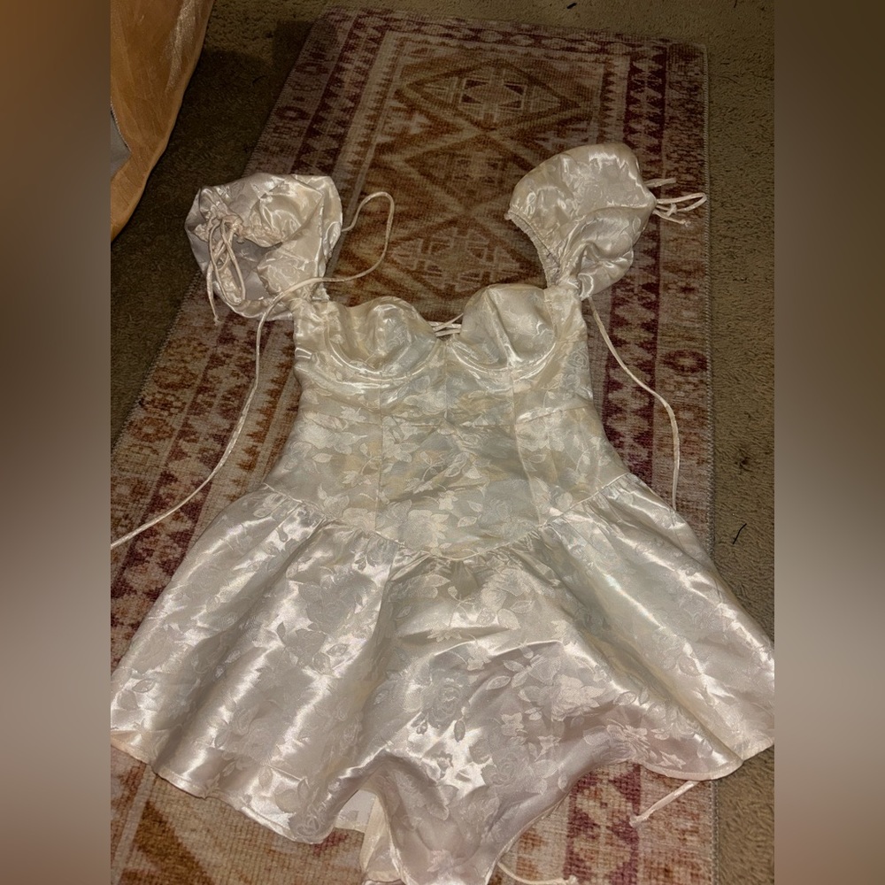 Lucy in the sky lace up dress